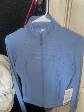 Lululemon Blue Willow Nulu Cropped Define Jacket size 6